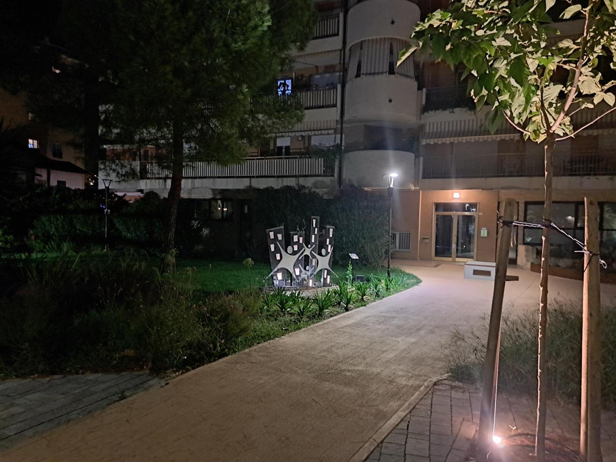 Appartamento - Terrazzo Vivibile Vista Mare, Wi-Fi Gratuito Vallecrosia Eksteriør billede