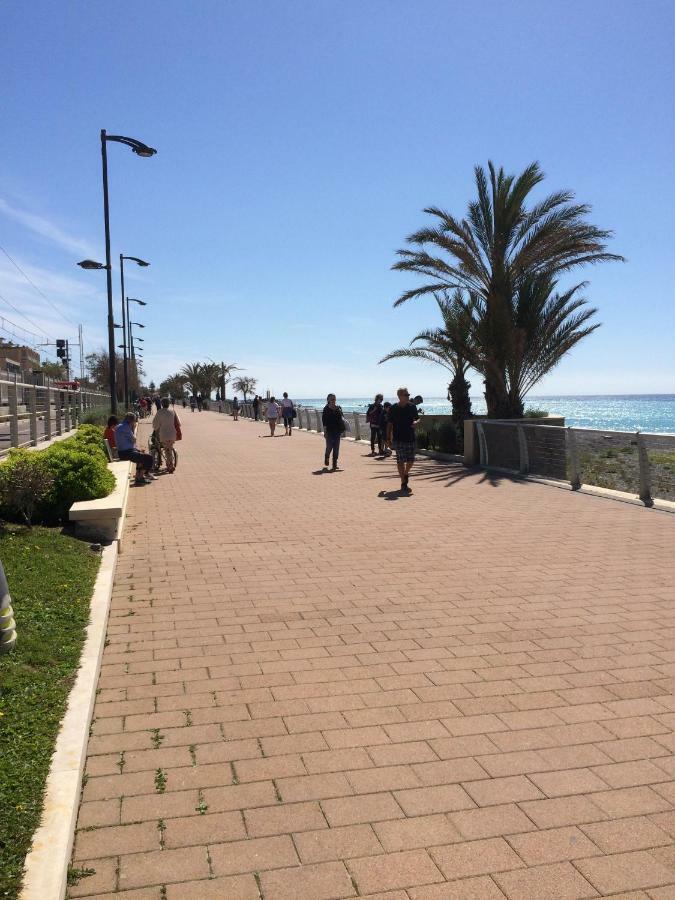 Appartamento - Terrazzo Vivibile Vista Mare, Wi-Fi Gratuito Vallecrosia Eksteriør billede